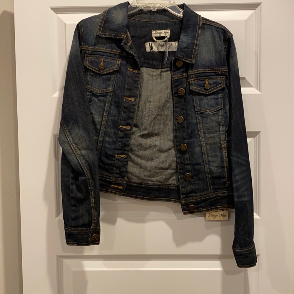 Jean jacket. Size medium.